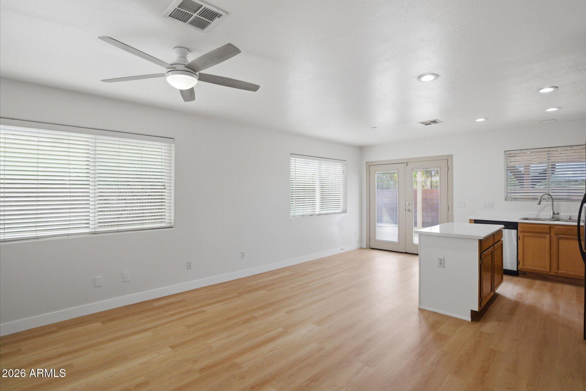 2901 W IRMA Lane