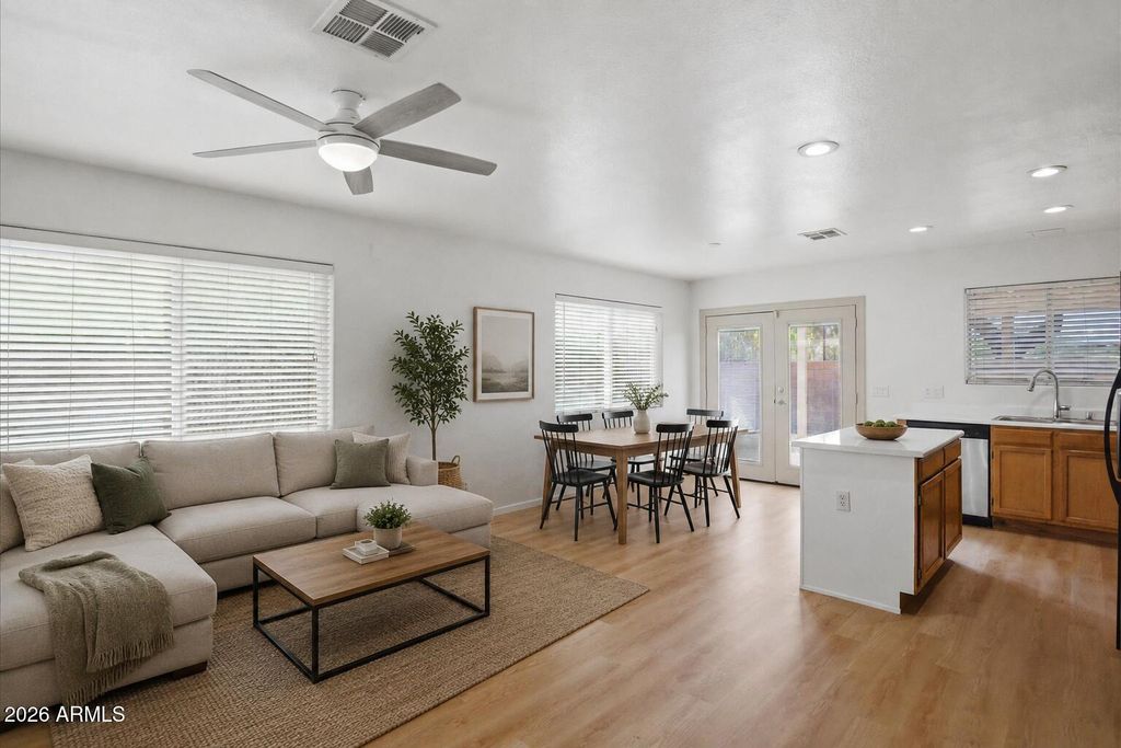 Photo of 2901 W Irma Lane, Phoenix, AZ 85027 (MLS # 7024220)