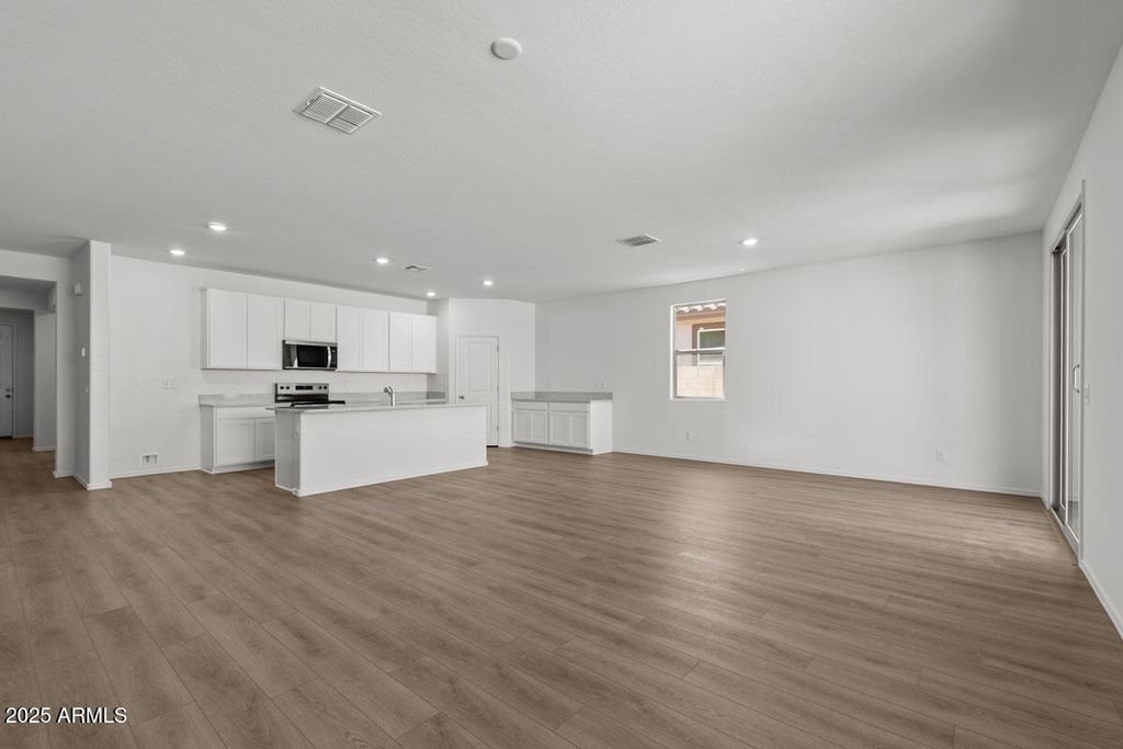 Photo of 18198 W Mohave Street, Goodyear, AZ 85338 (MLS # 6931233)