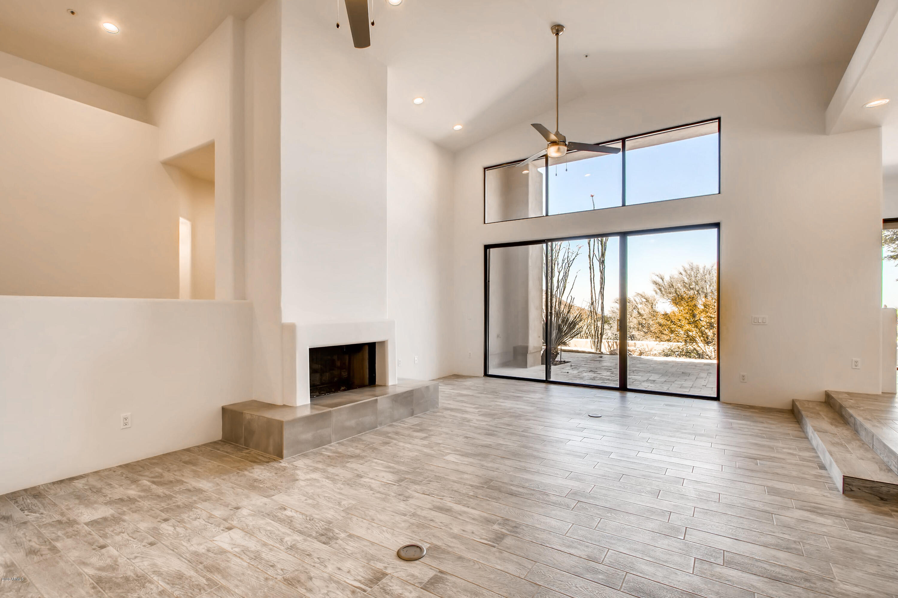 11015 E DESERT VISTA Drive