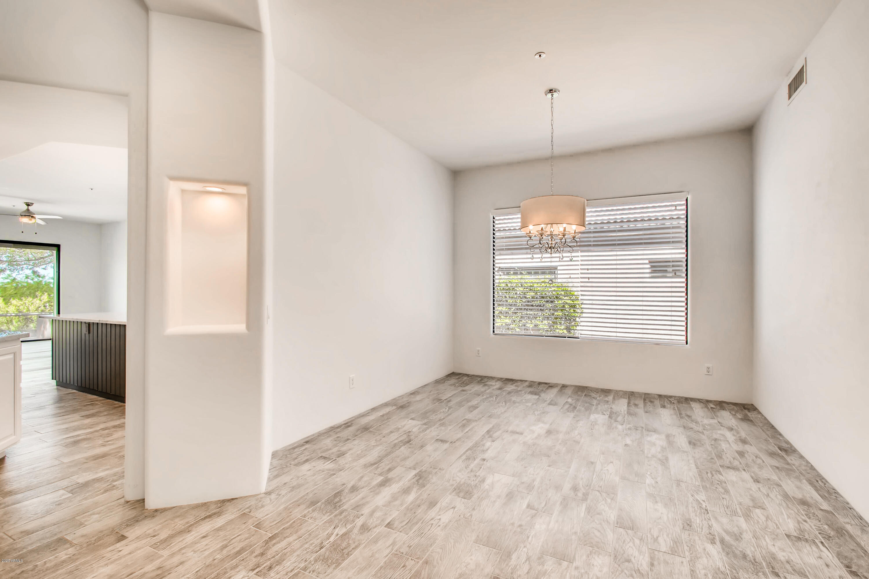 11015 E DESERT VISTA Drive