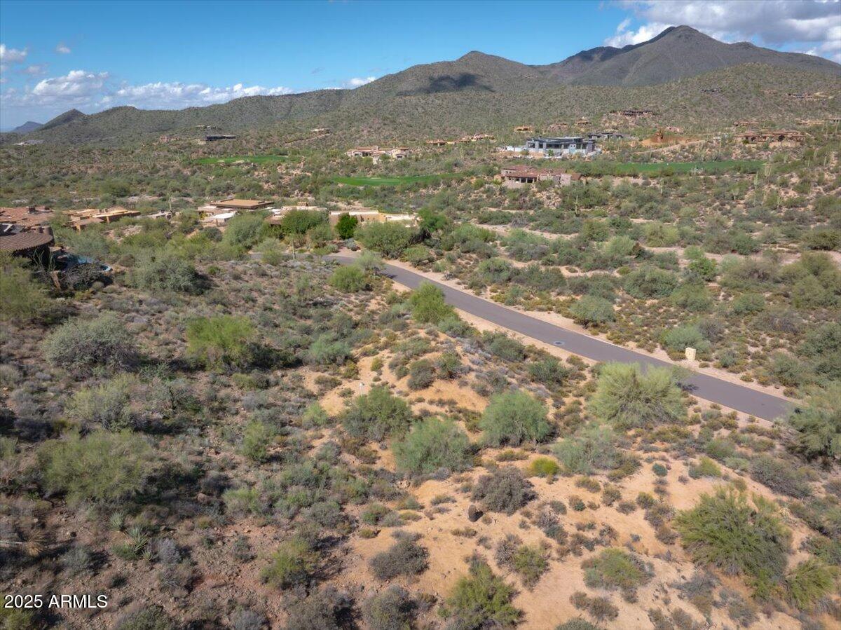 DESERT MOUNTAIN - Land