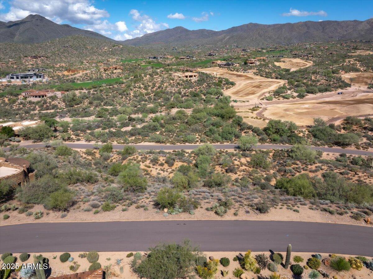 DESERT MOUNTAIN - Land