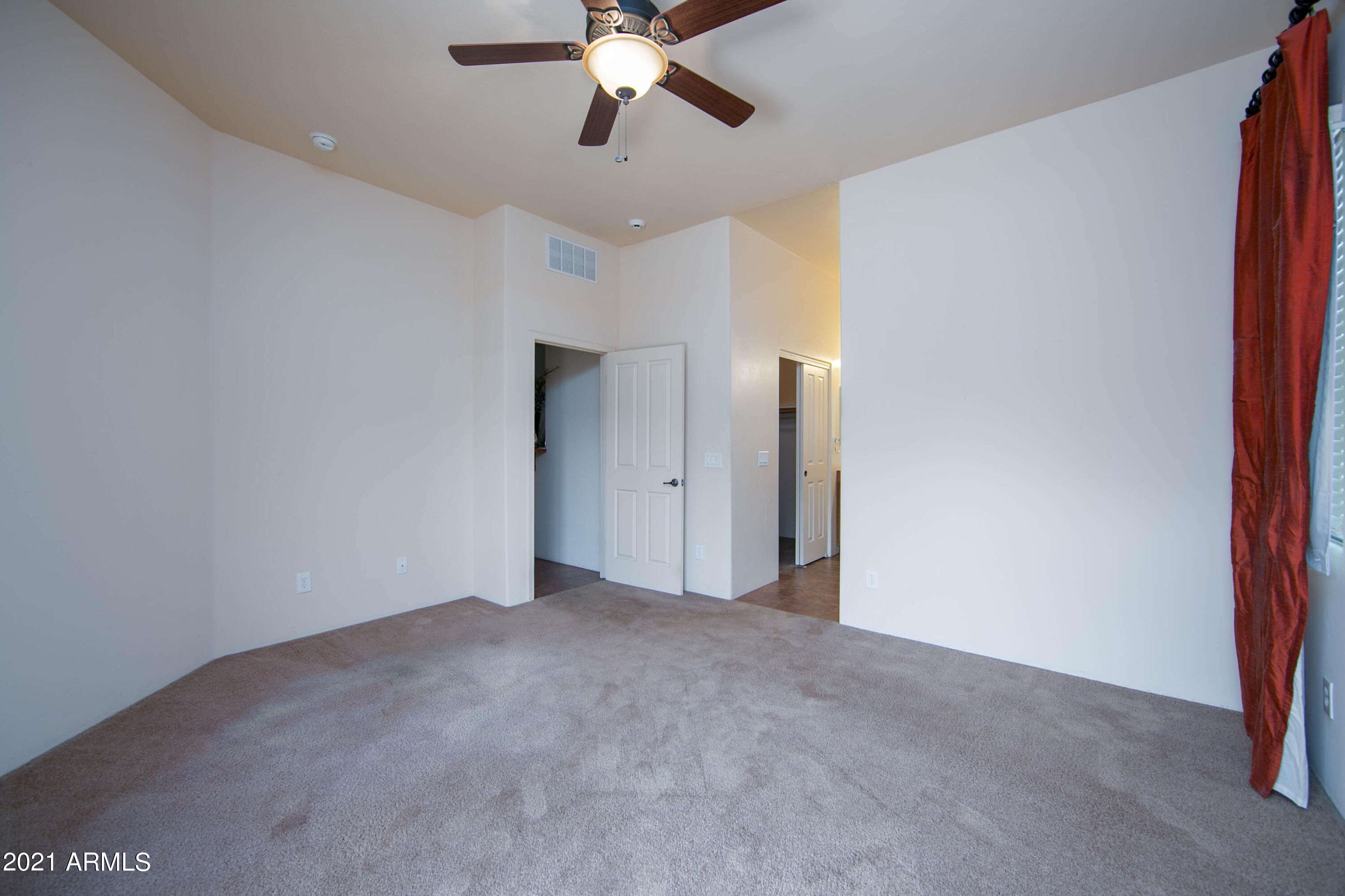 LEGENDS AT VALIENTE UNIT 2 - Residential