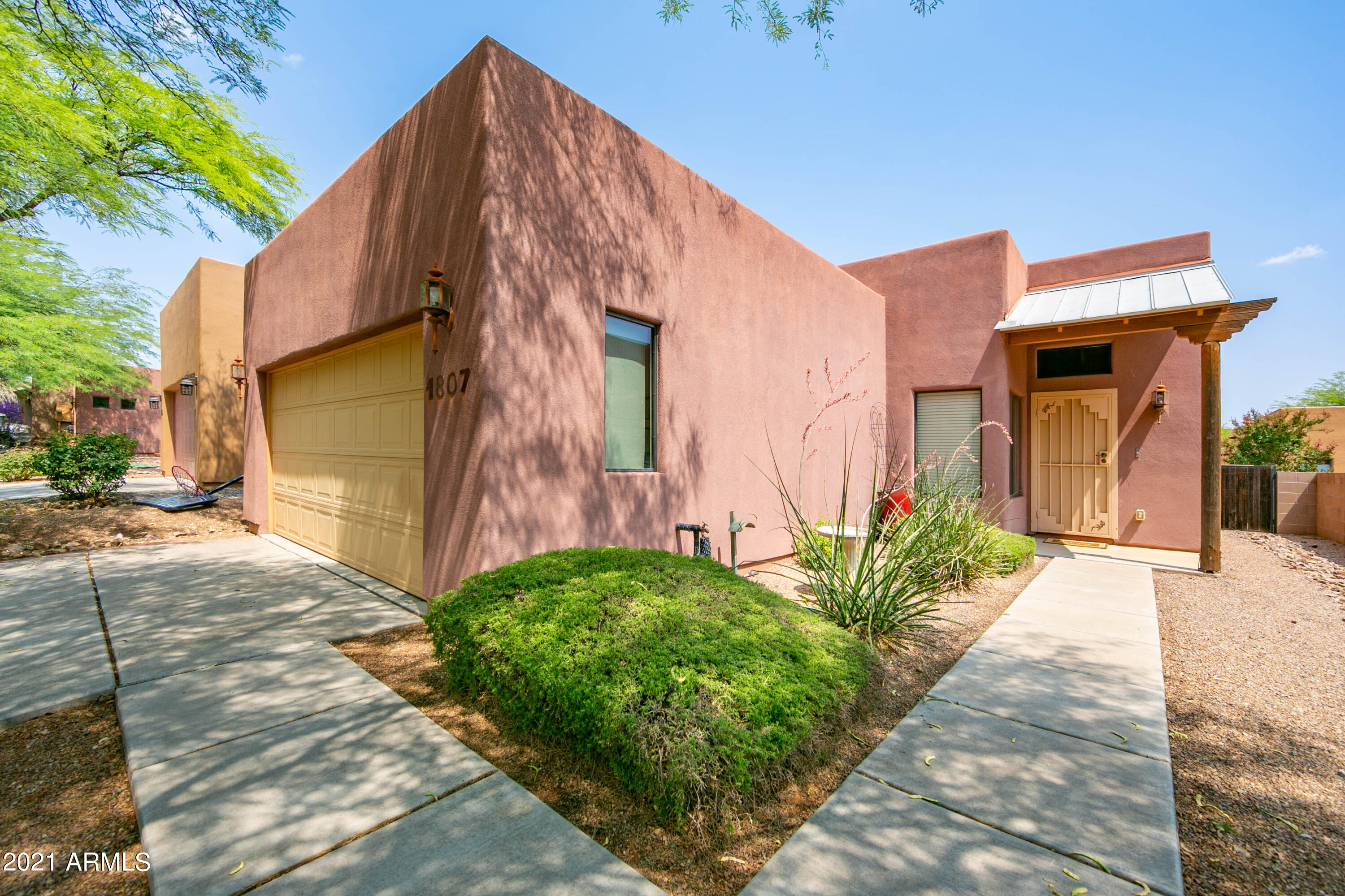 LEGENDS AT VALIENTE UNIT 2 - Residential