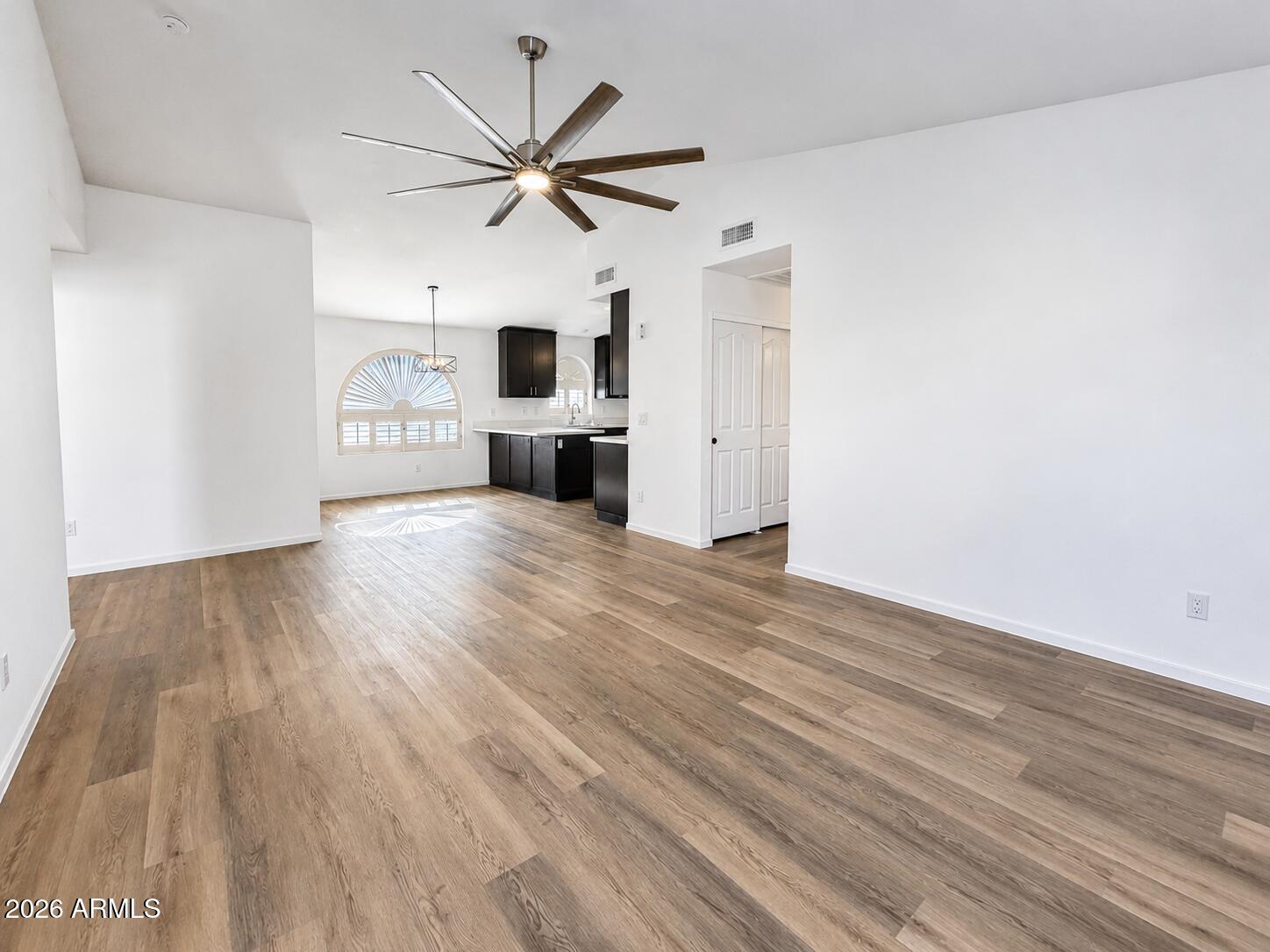 12605 W ROANOKE Avenue