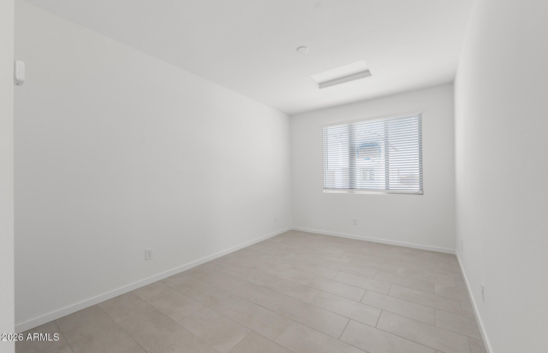 2444 W Silver Fox Way