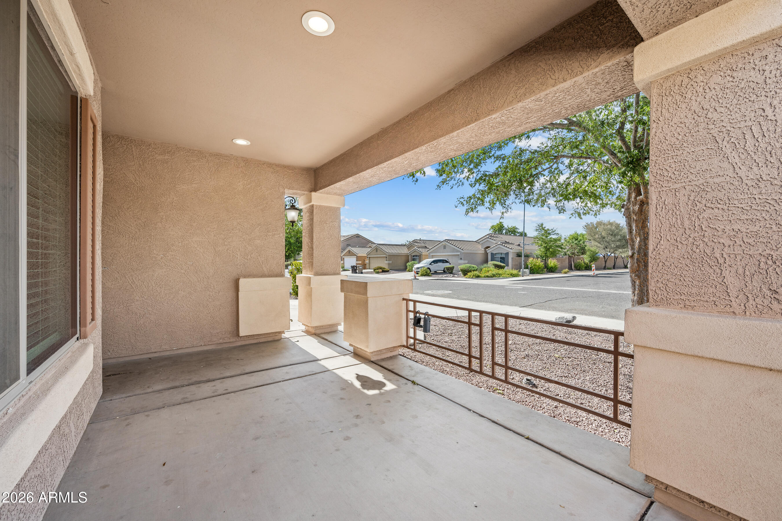 9859 W QUAIL Avenue