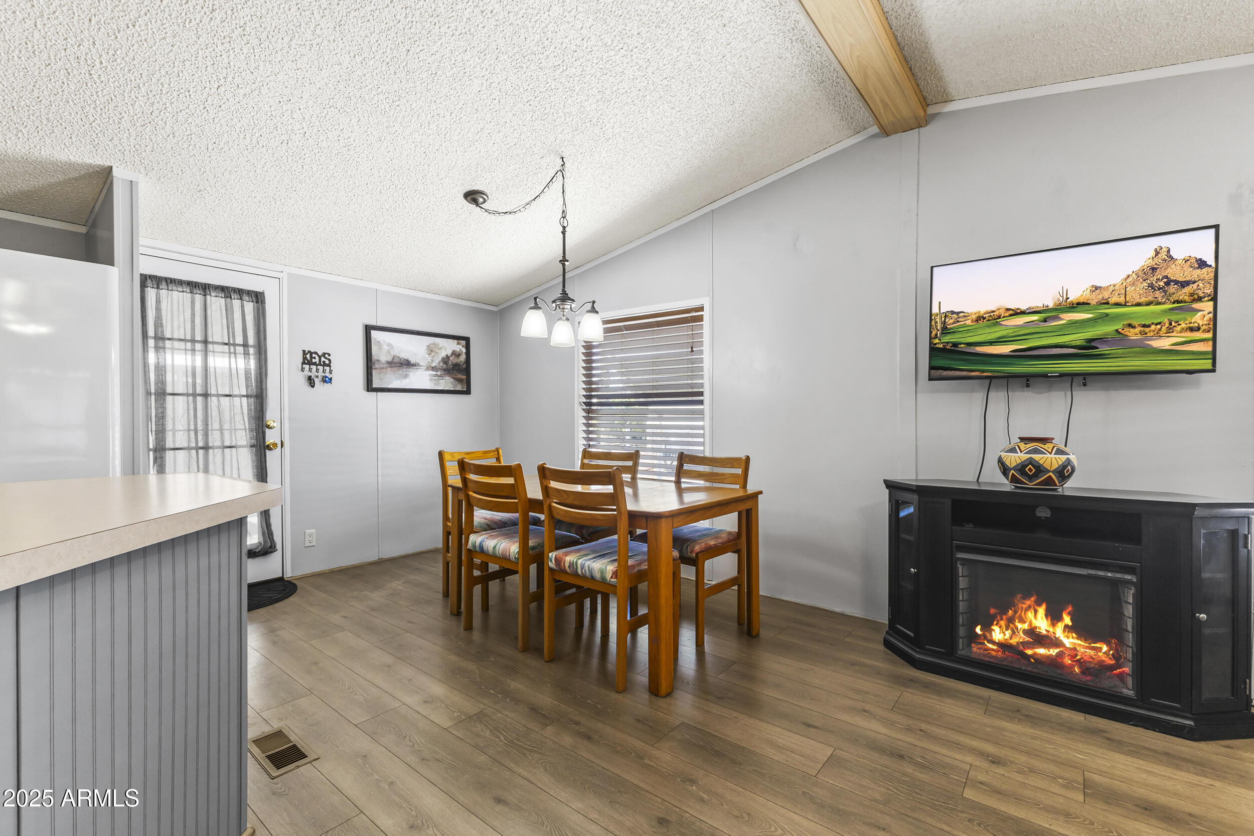 1280 N Ironwood Drive 6