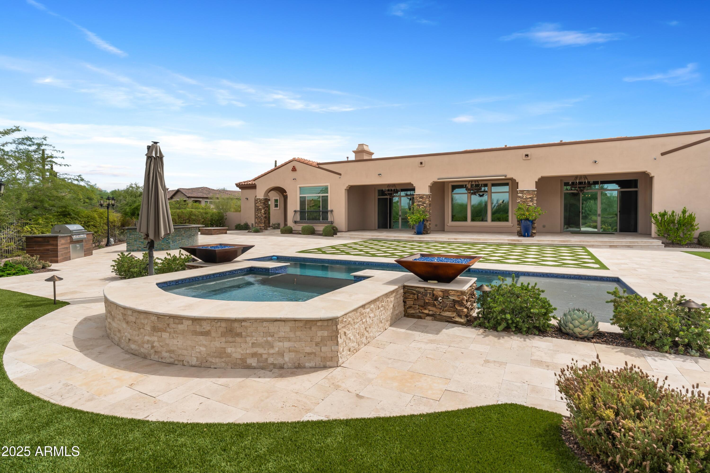 SAGUARO ESTATES - Residential