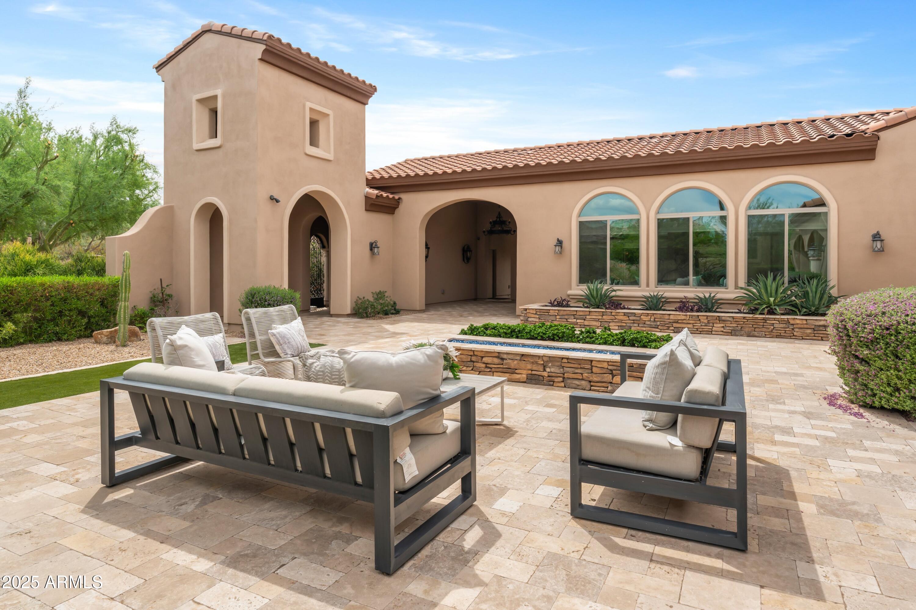 SAGUARO ESTATES - Residential