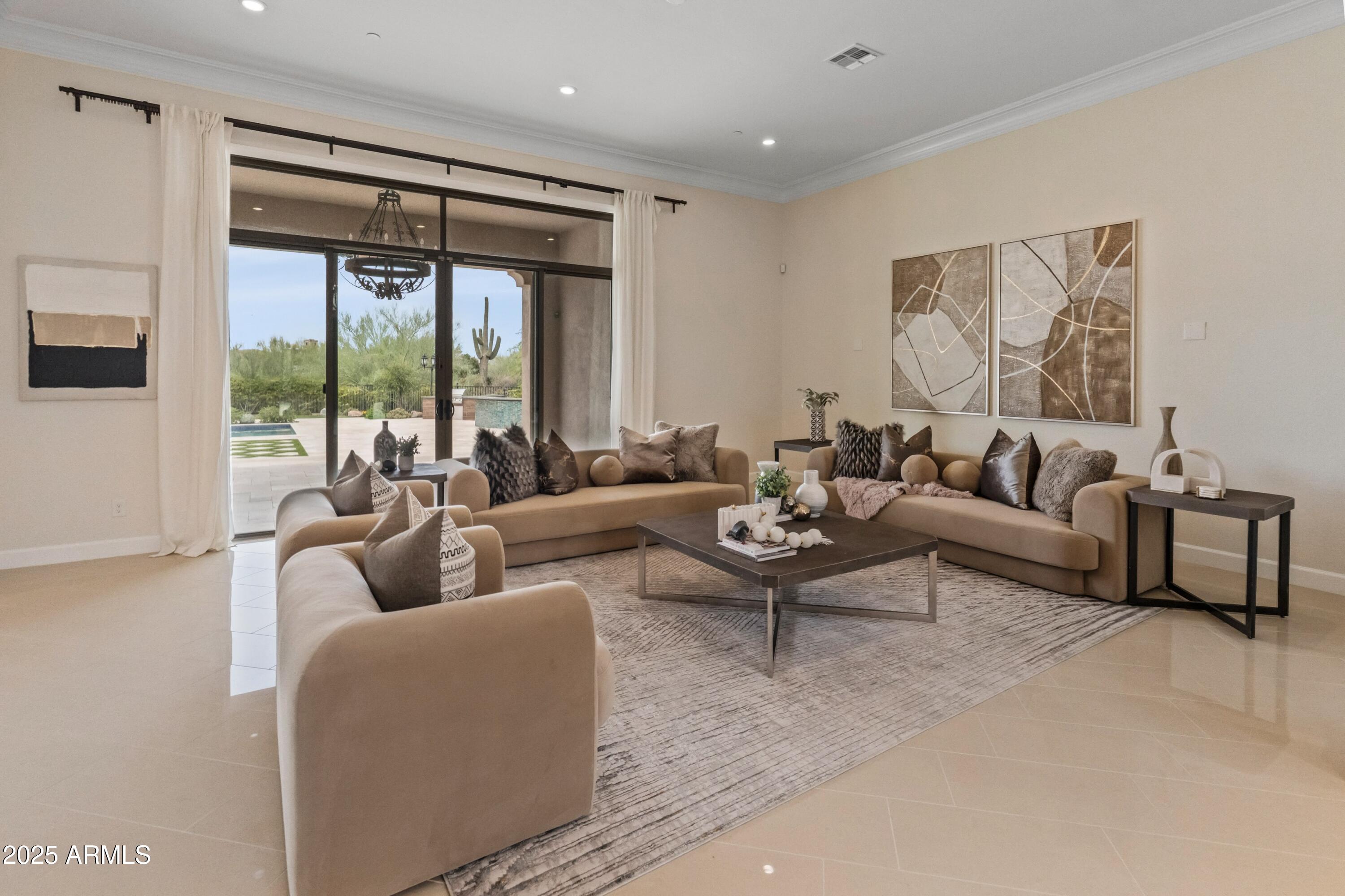 SAGUARO ESTATES - Residential