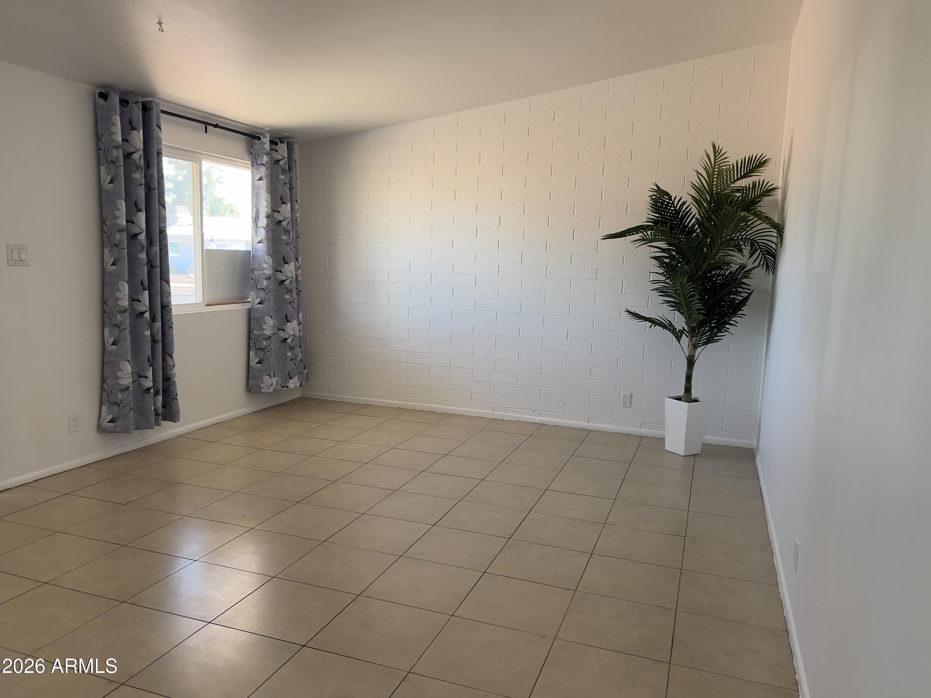 10376 W Oakmont Drive