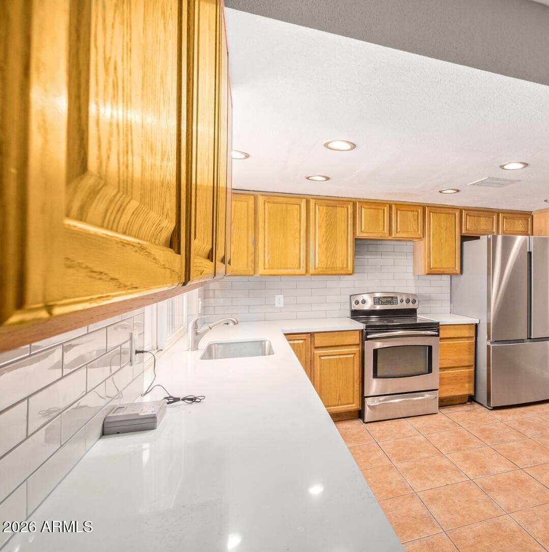 7716 W CORA Lane