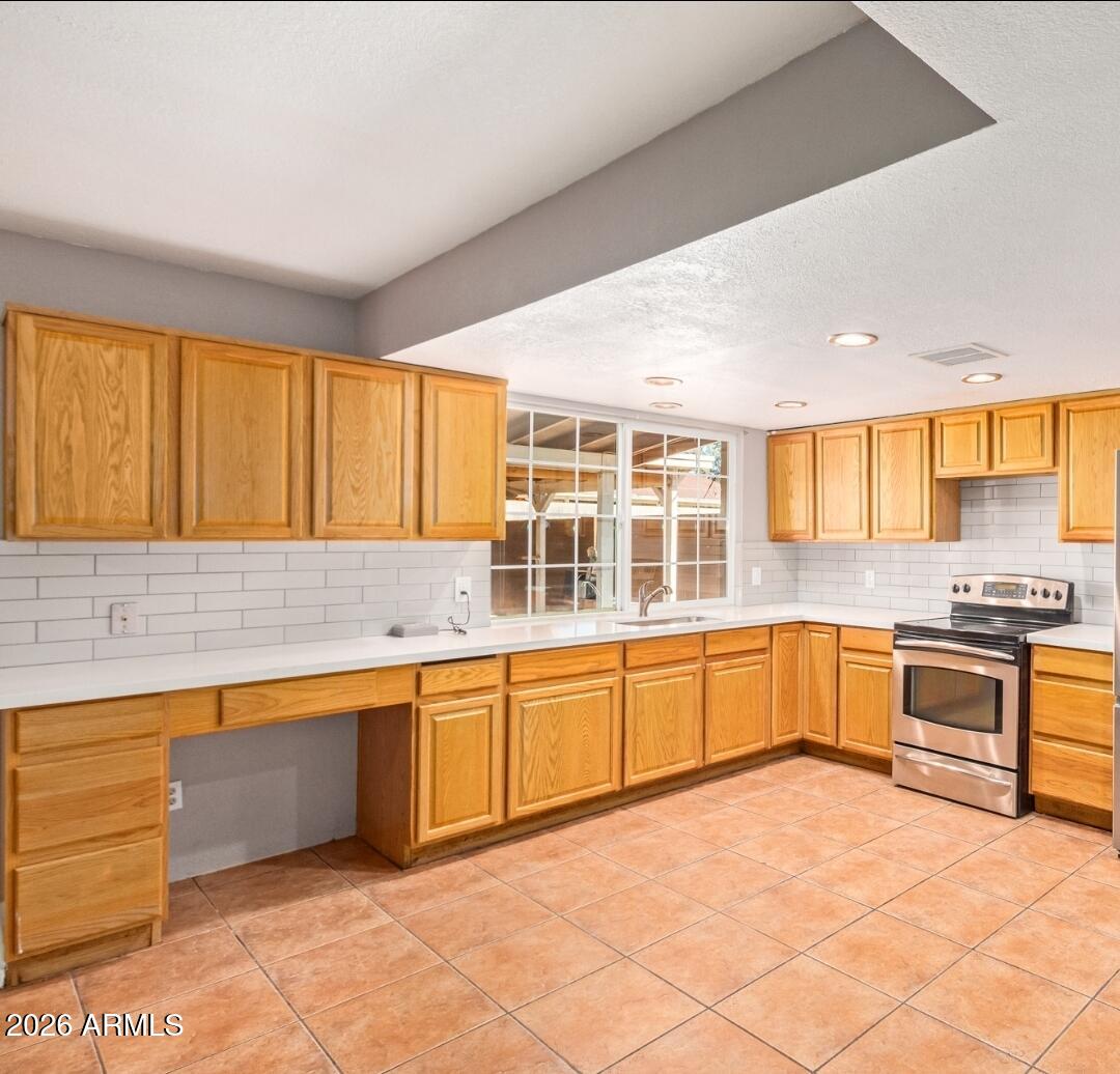 7716 W CORA Lane