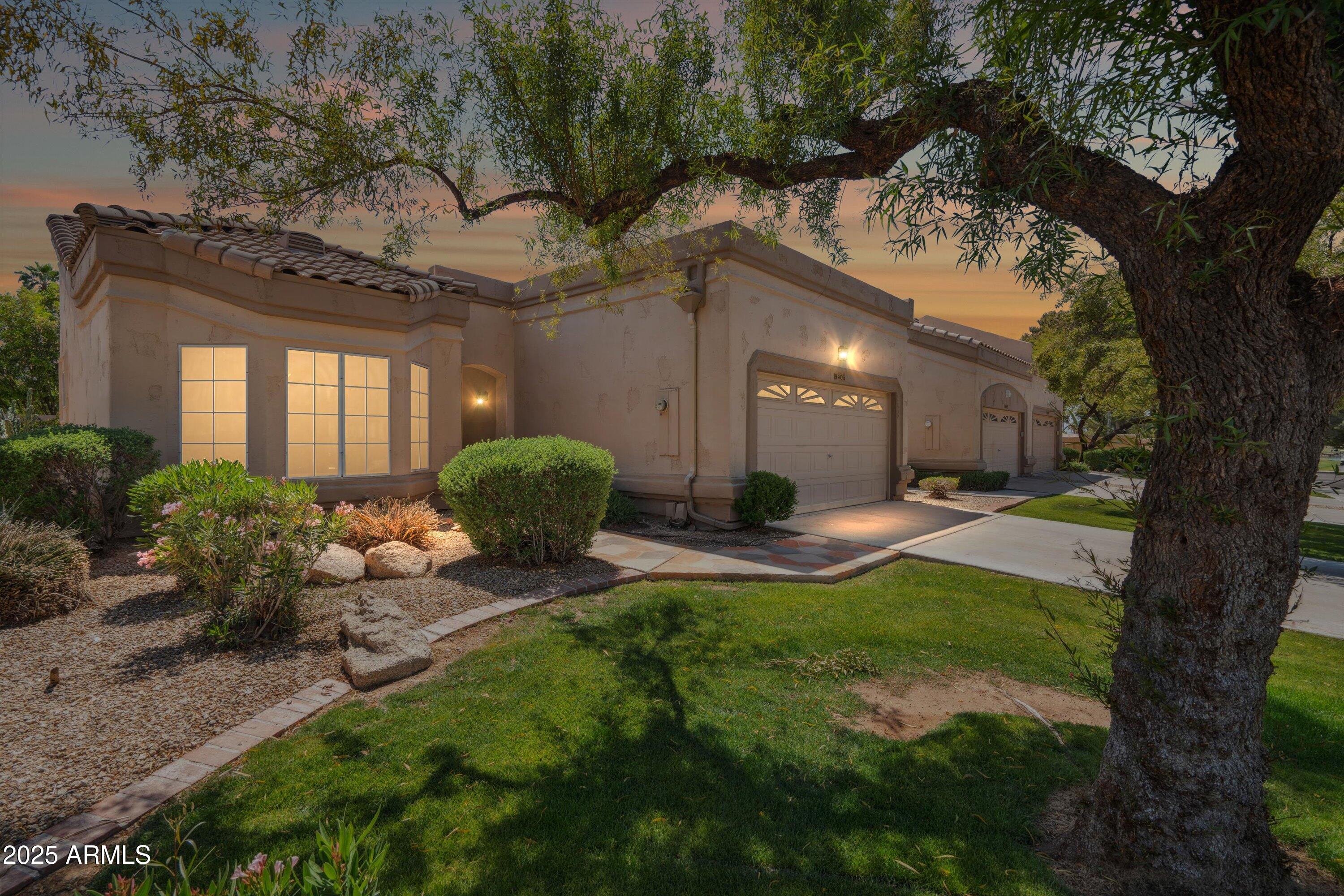 8405 W UTOPIA Road