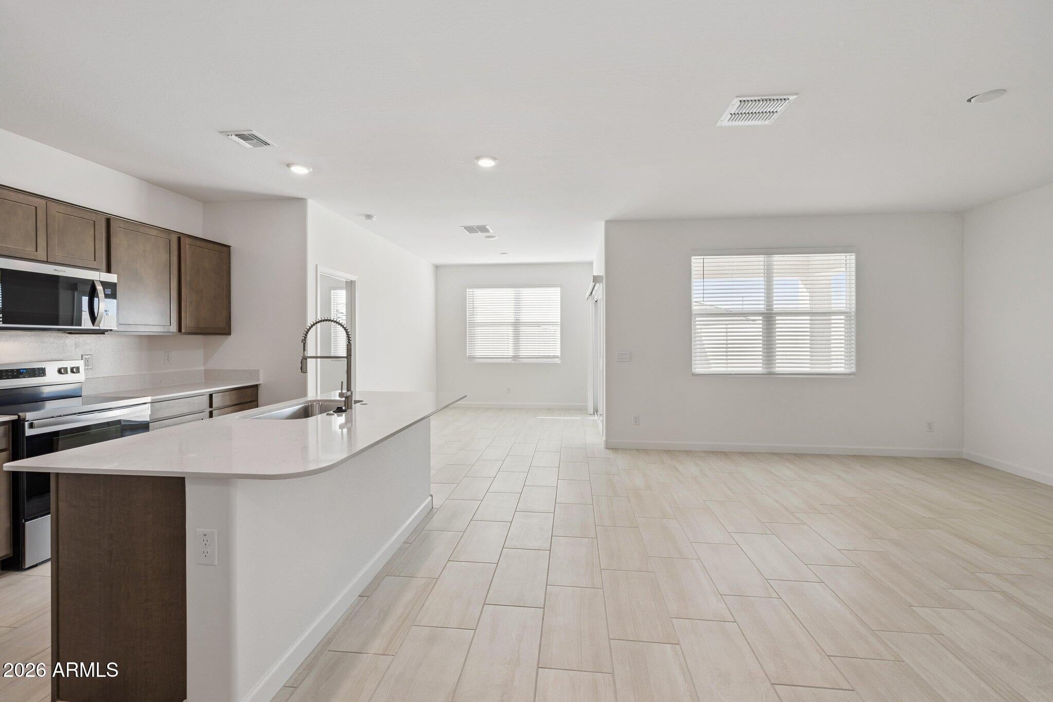 23964 W YAVAPAI Street