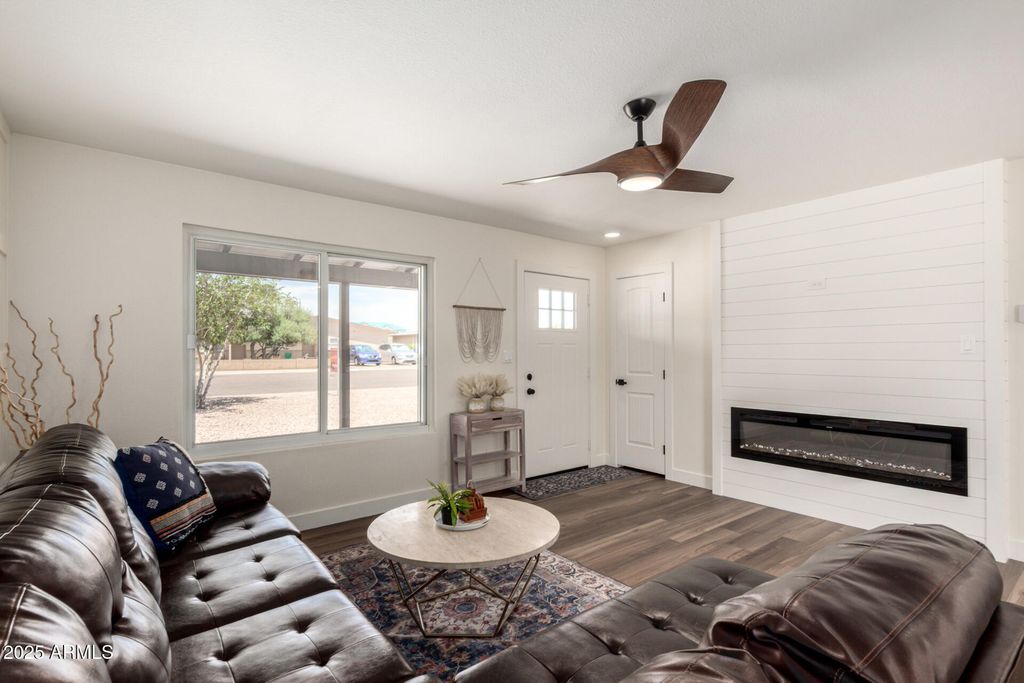 Photo of 1539 W 5th Street, Tempe, AZ 85281 (MLS # 6860599)