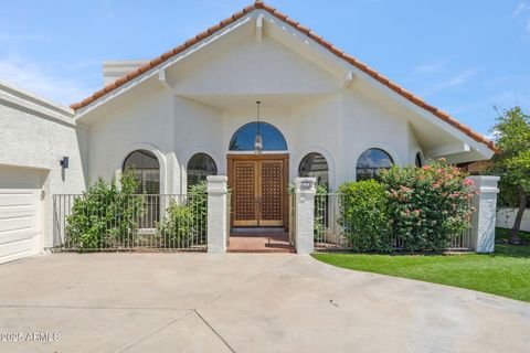 228 W ROYAL PALM Road Phoenix AZ 85021