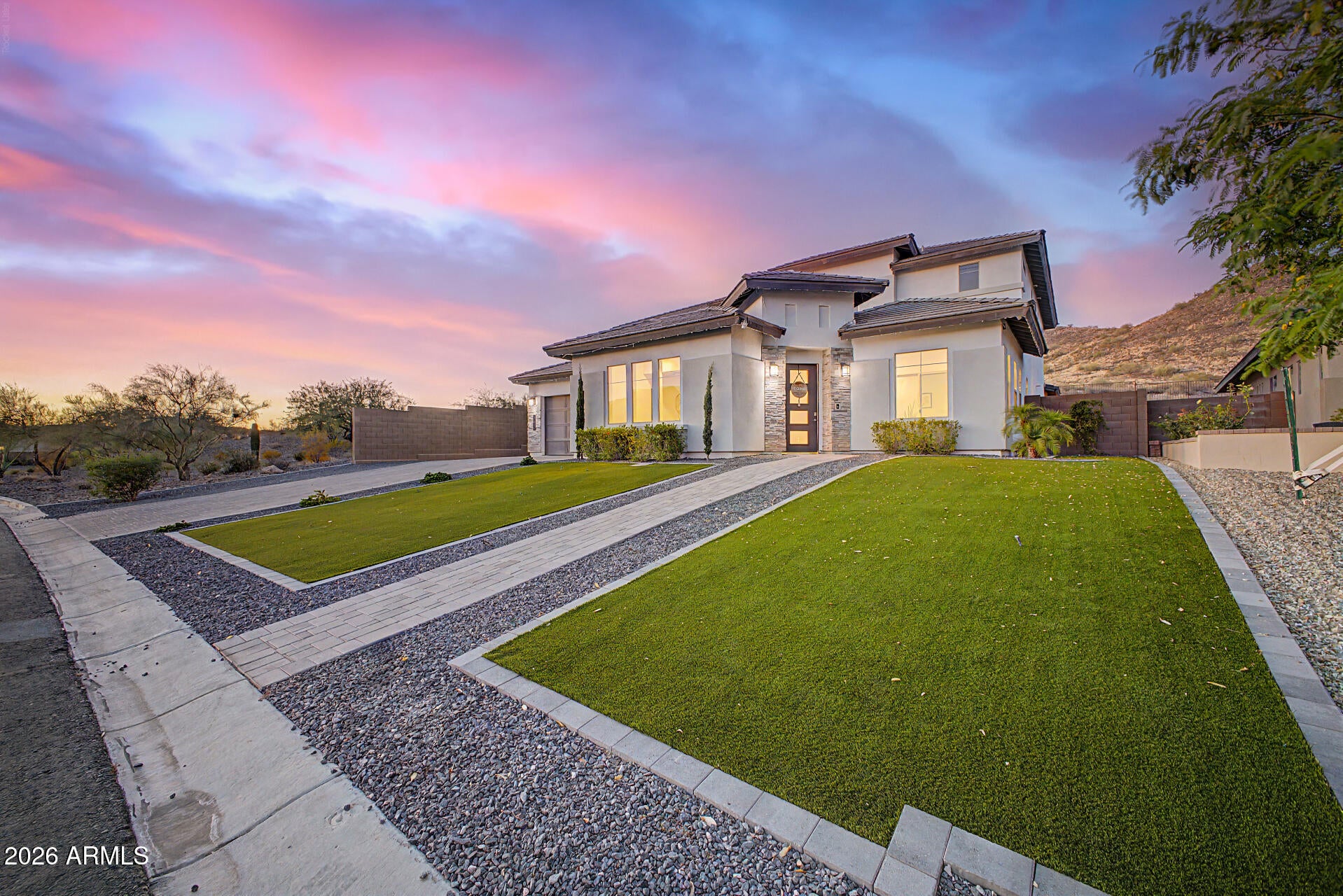 2010 E VILLA LINDA Drive