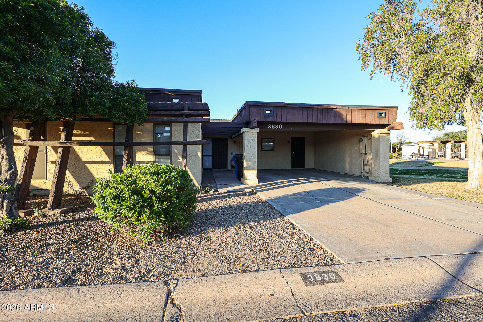 3830 W CRITTENDEN Lane