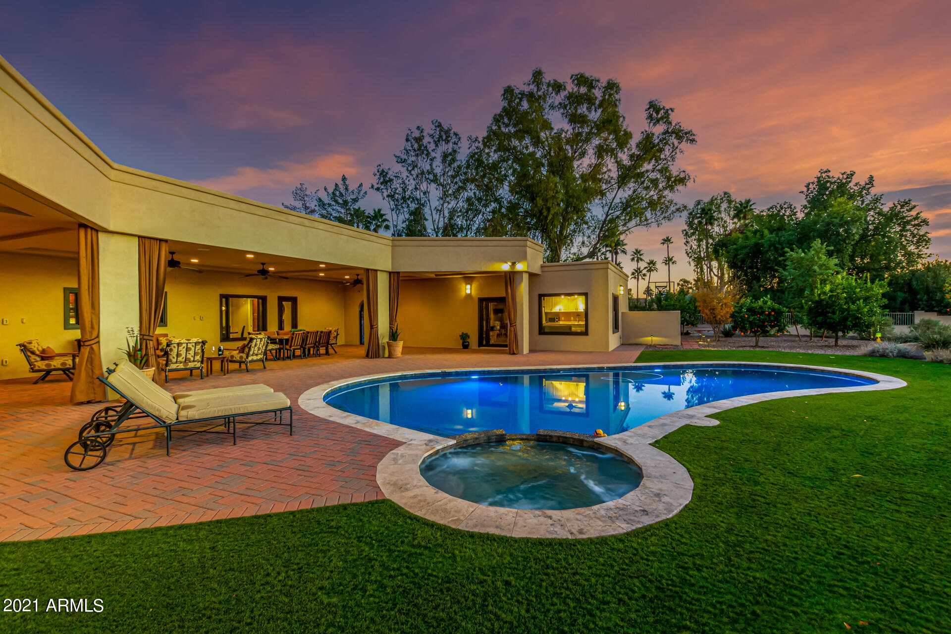 PALO VIENTO 1 - Residential