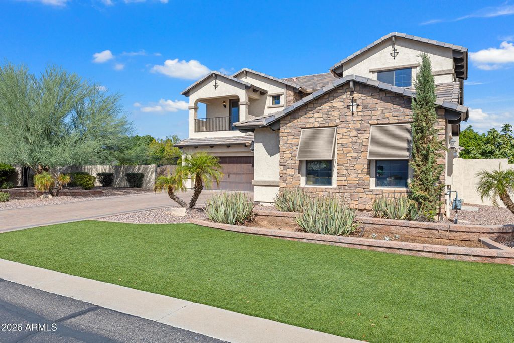 Photo of 2448 E Amber Court, Gilbert, AZ 85296 (MLS # 7024052)