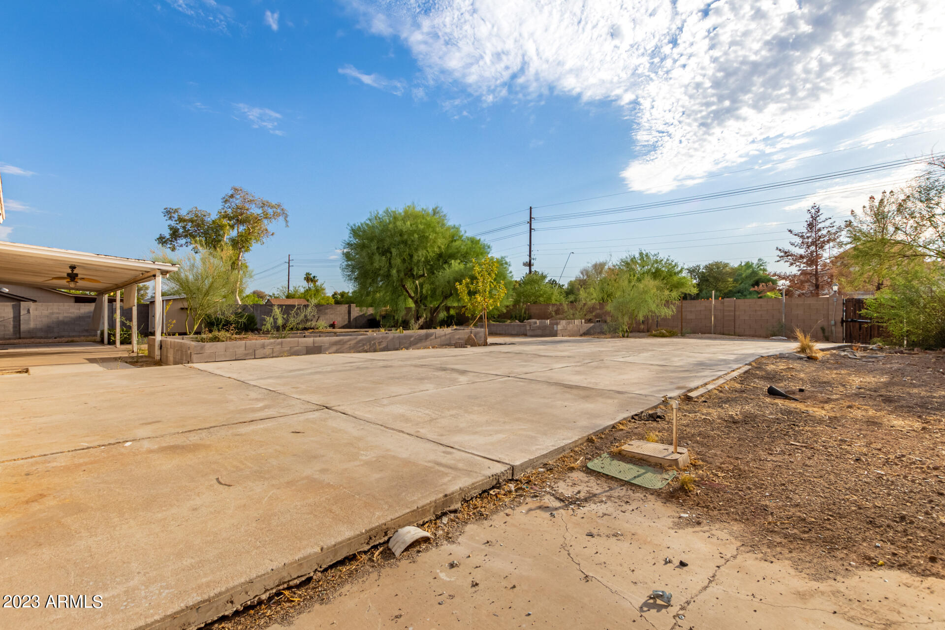 Photo 18 of 19 of 2704 N YUCCA Street house
