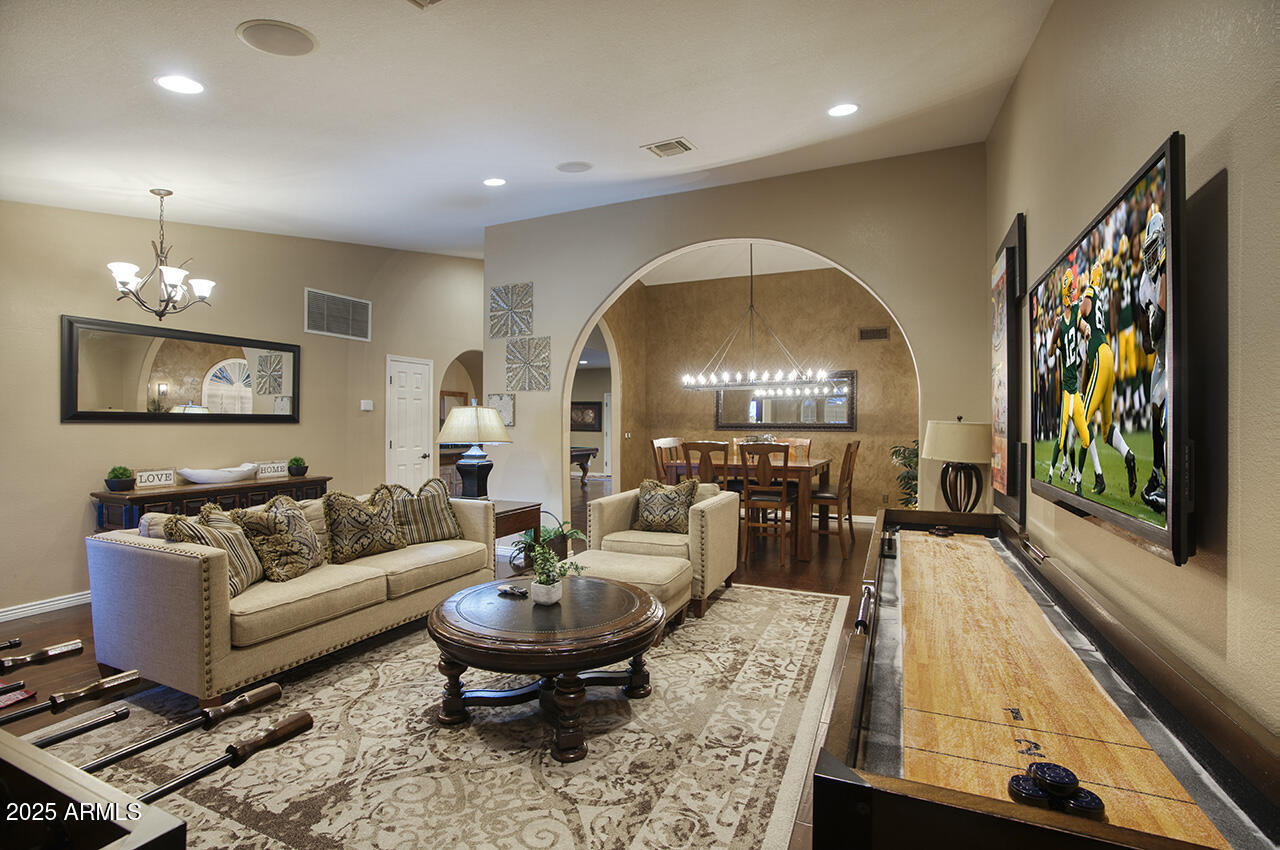 5672 E Beverly Lane