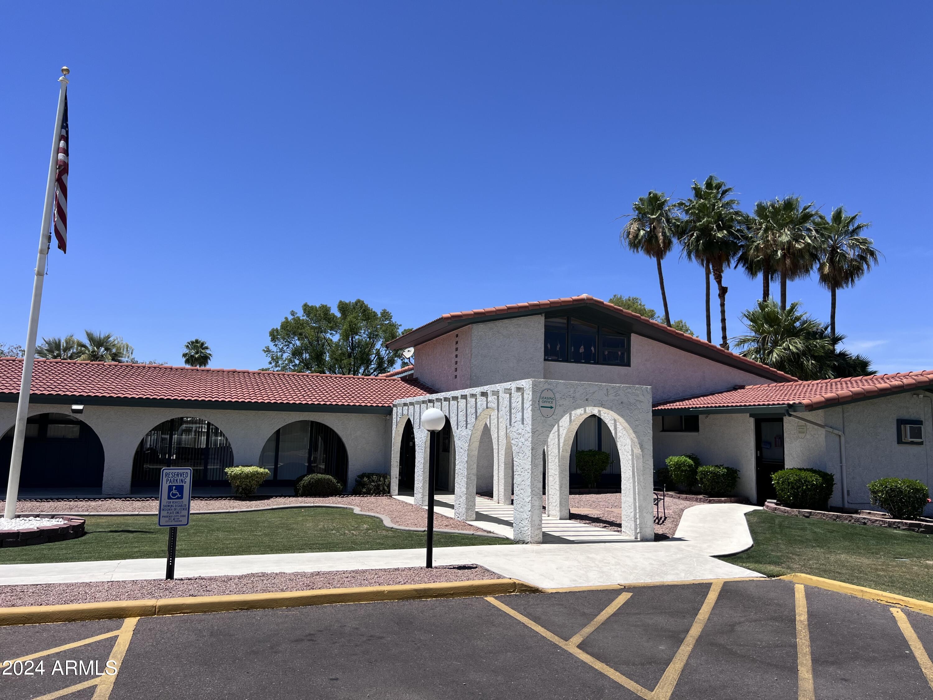 Friendly village of Orangewood - Residential
