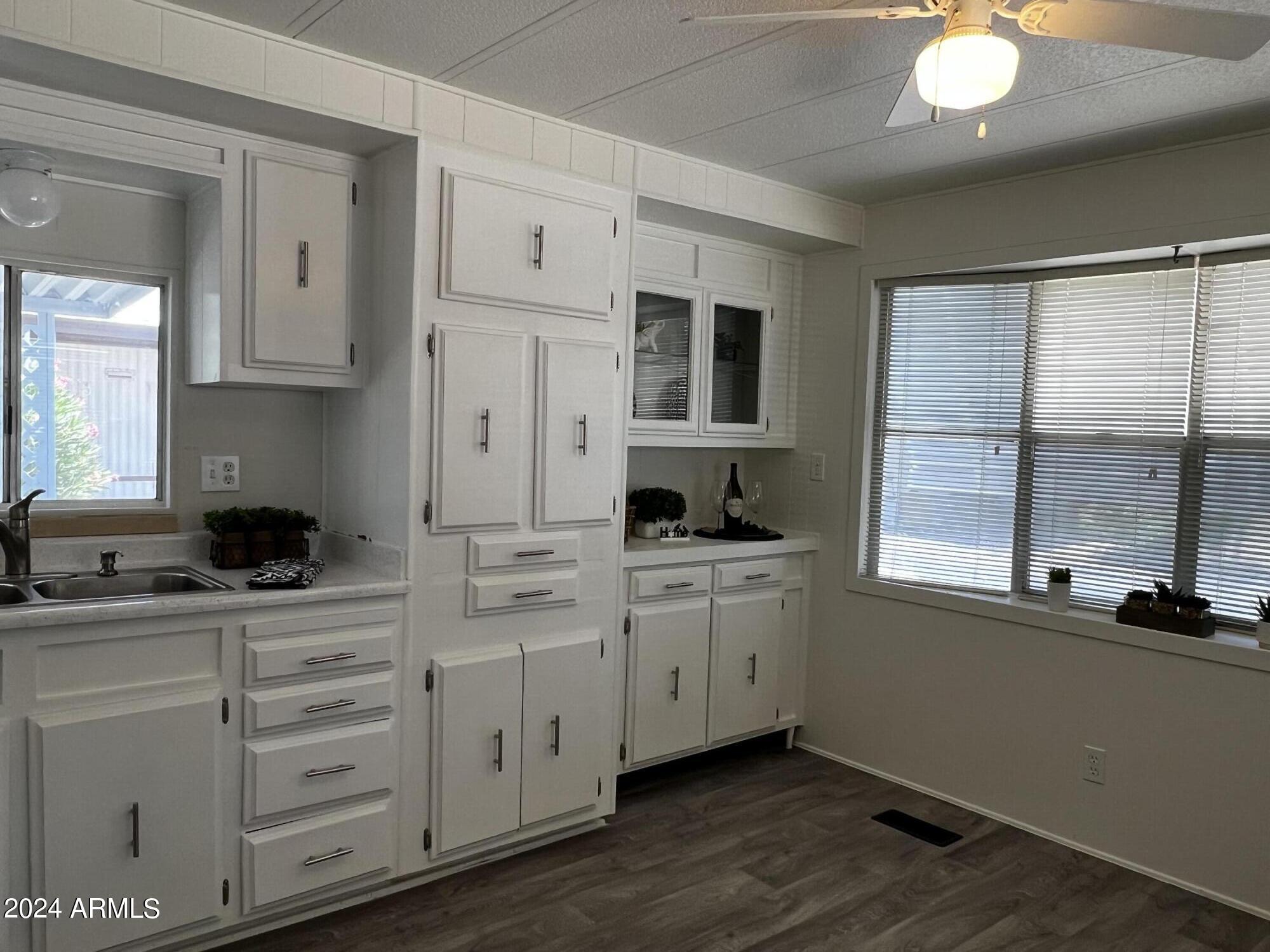 Friendly village of Orangewood - Residential