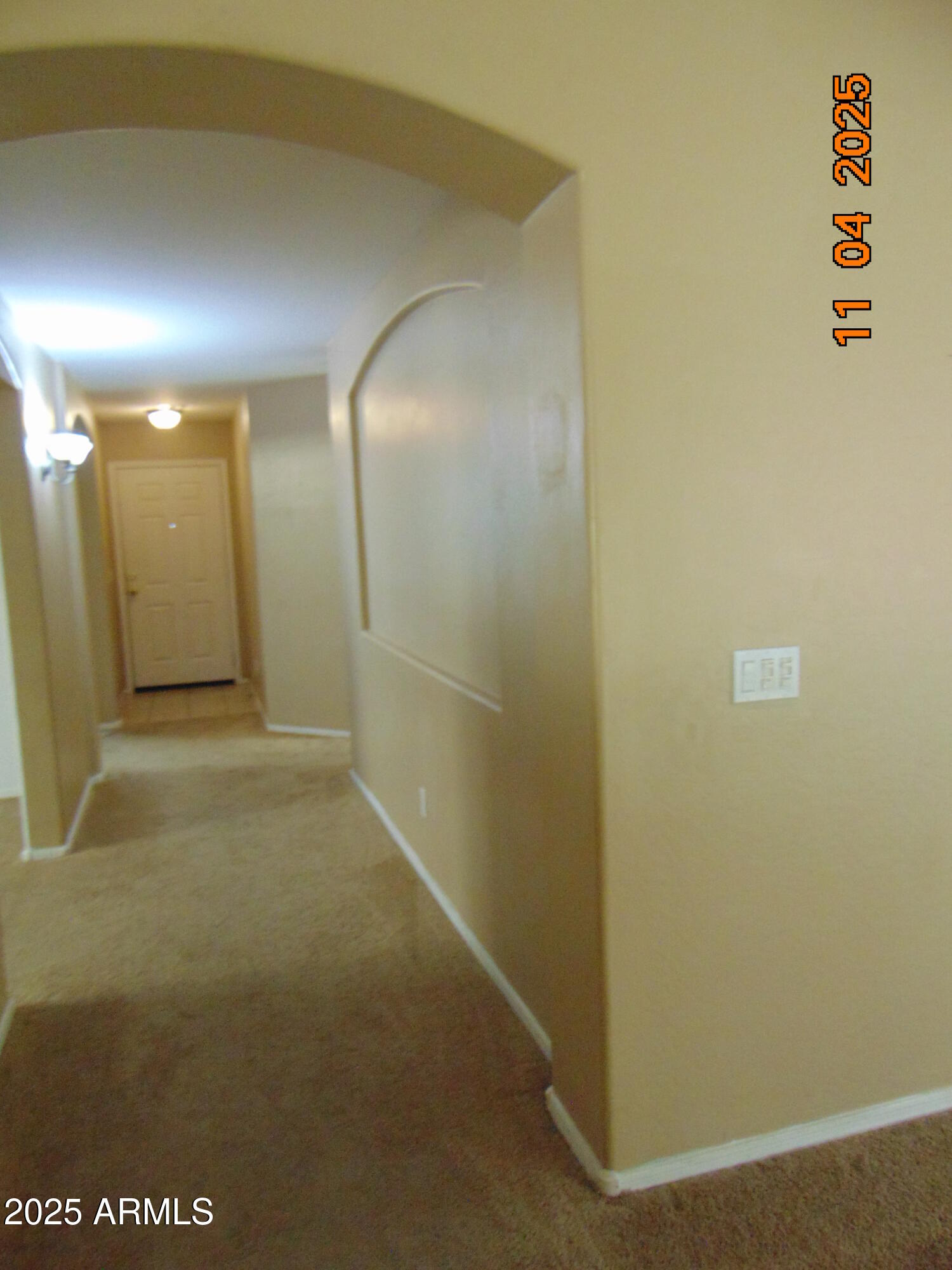 10610 W WINDSOR Avenue W