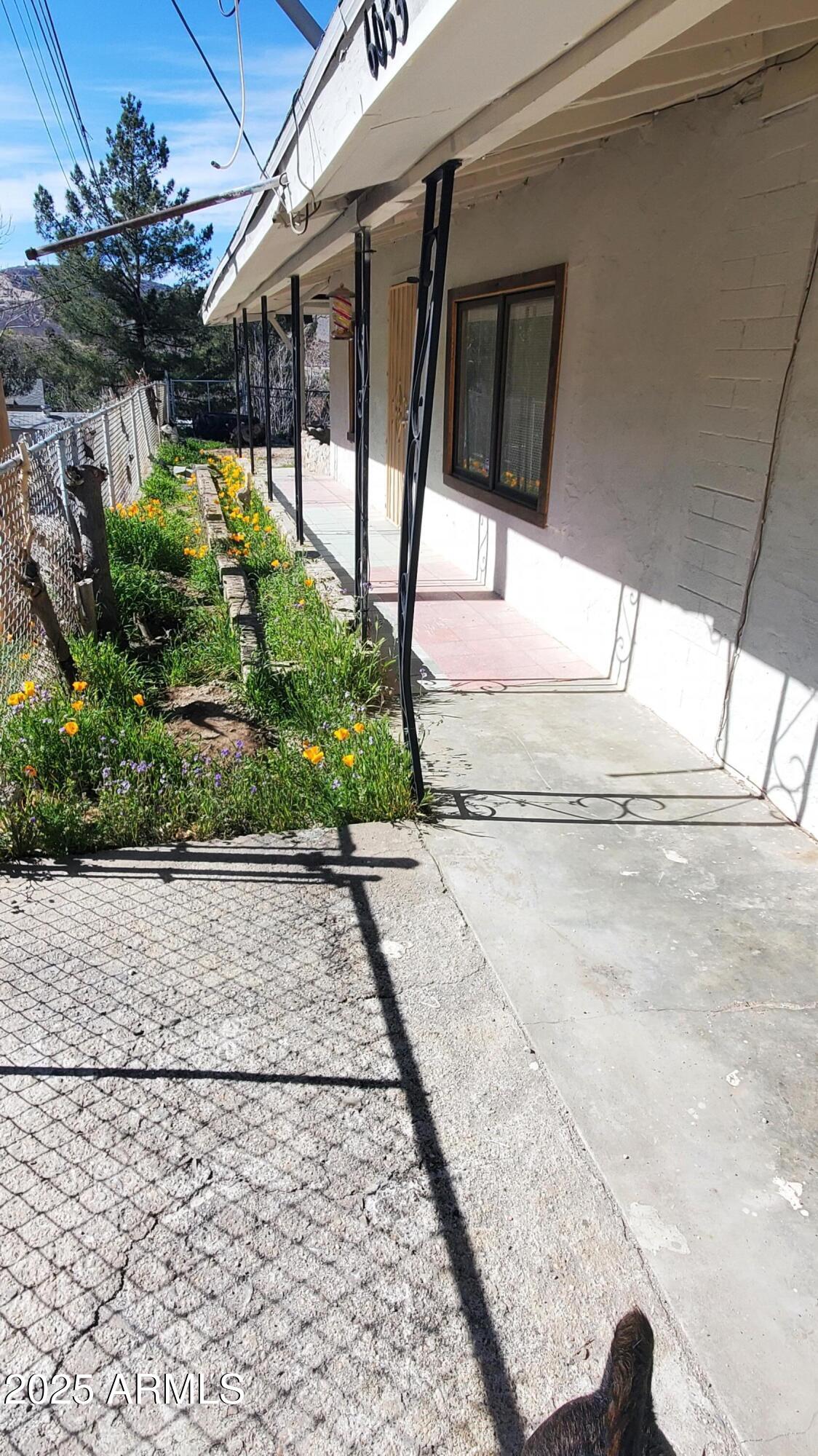 6055 S PUERTO RICO Avenue