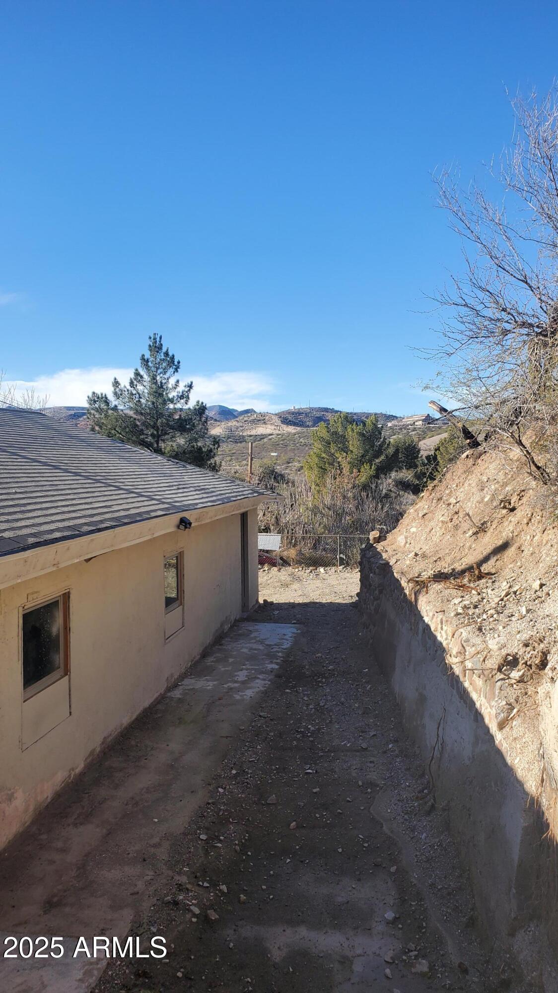 6055 S PUERTO RICO Avenue