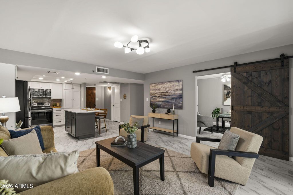 Photo of 7950 E Camelback Road #308, Scottsdale, AZ 85251 (MLS # 6976197)