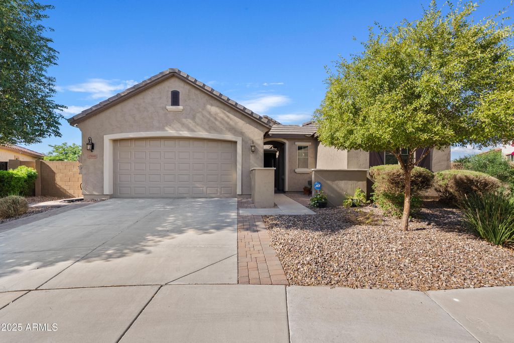 Photo of 19648 W Lincoln Street, Buckeye, AZ 85326 (MLS # 6933911)