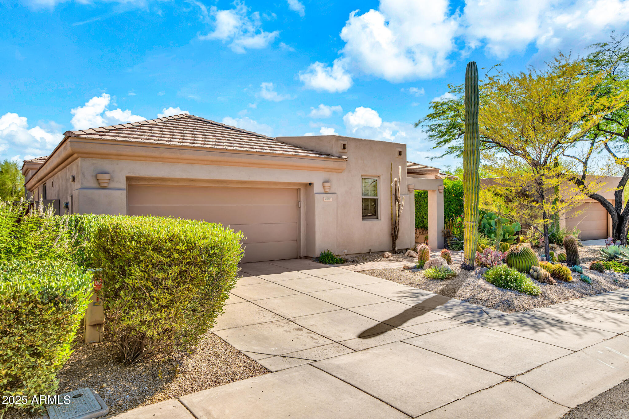 6537 E SHOOTING STAR Way