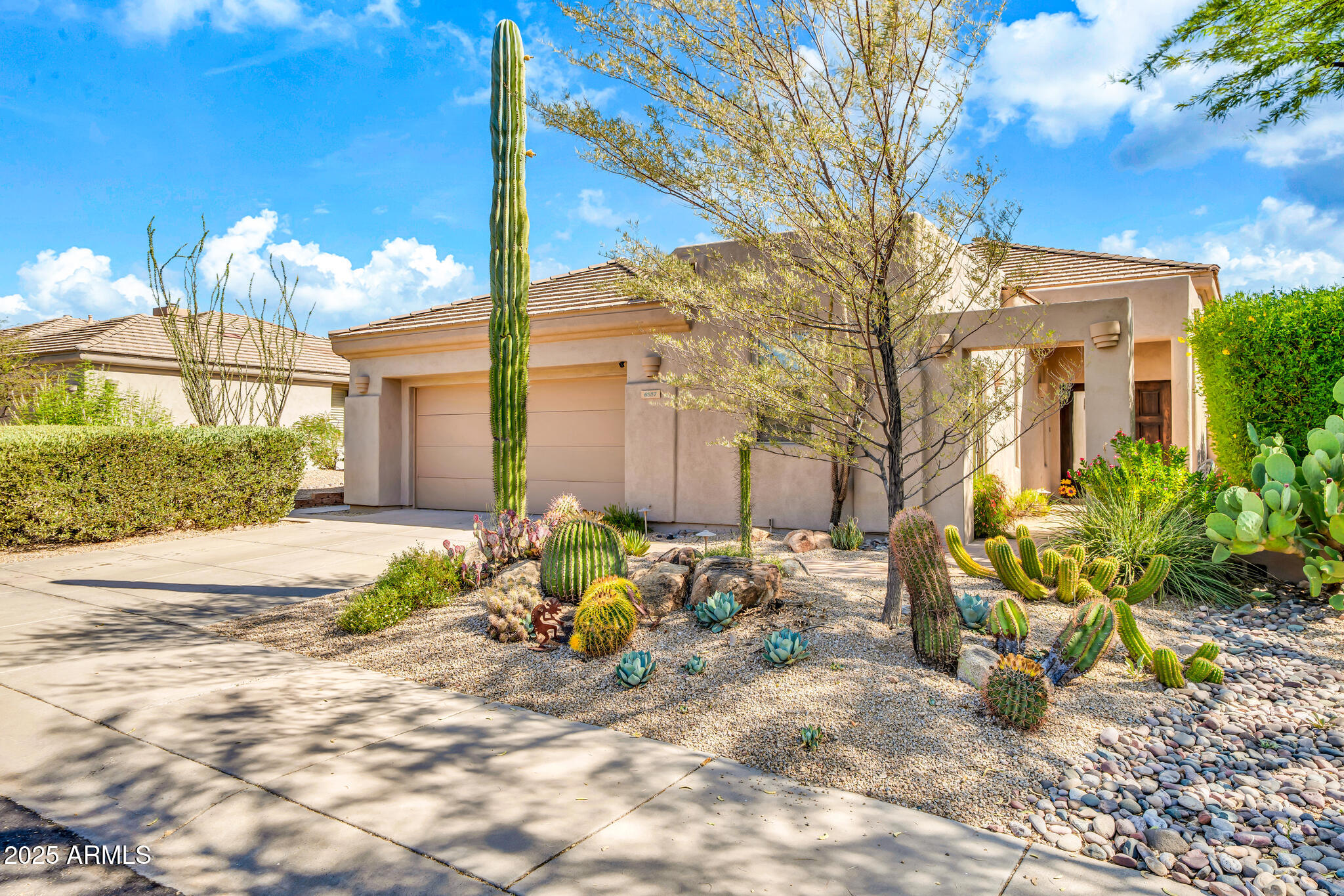 6537 E SHOOTING STAR Way