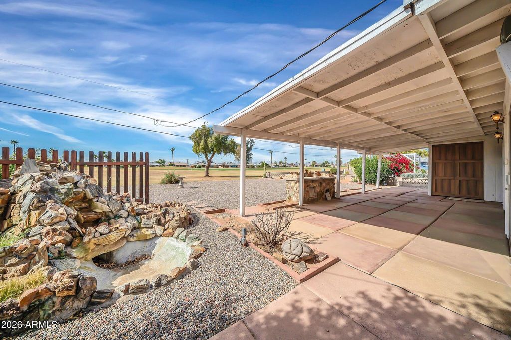 Photo of 11622 N Desert Hills Drive W, Sun City, AZ 85351 (MLS # 6989477)