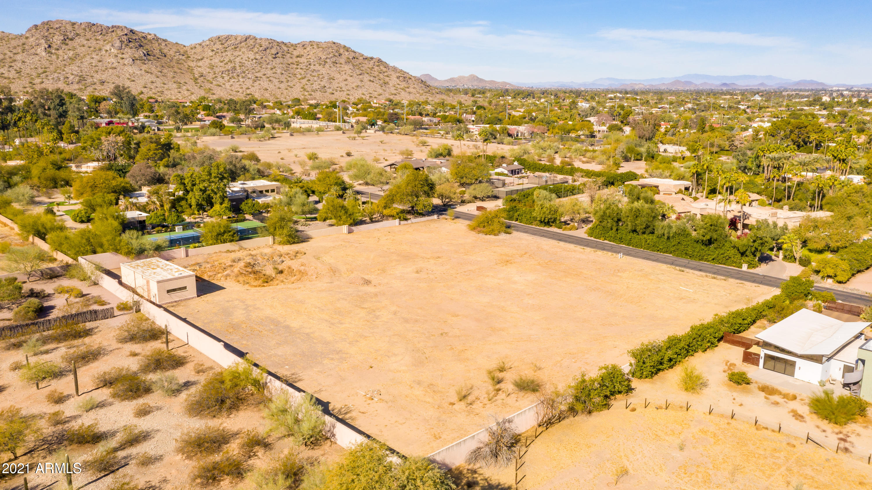 SQUAW PEAK ESTATES TR 7, 10 - Land