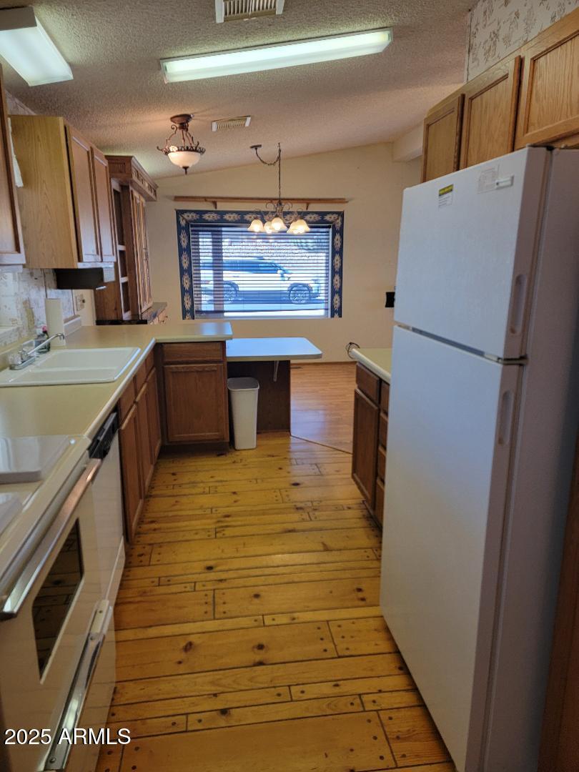 FLORENCE GARDENS - Residential