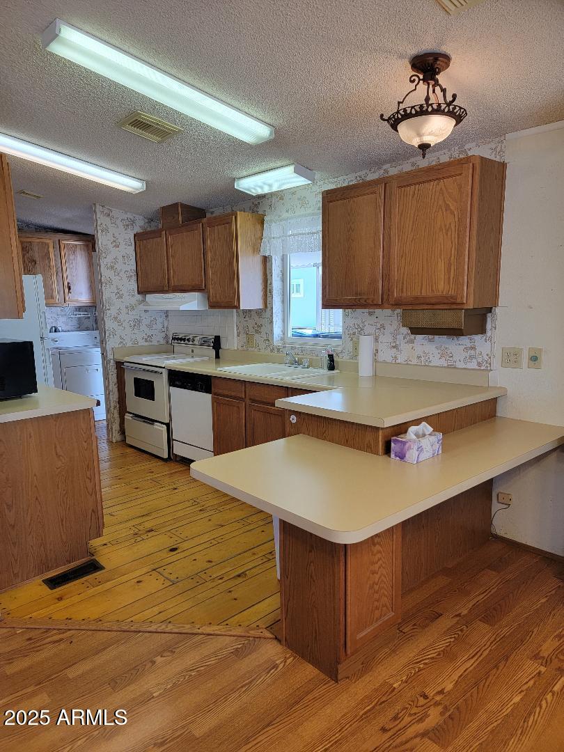 3927 N COLORADO Avenue