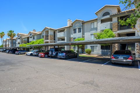 Condominium in Phoenix AZ 2025 CAMPBELL Avenue 19.jpg