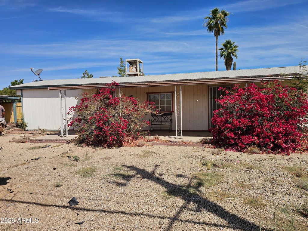 Photo of 6922 W Paradise Lane, Peoria, AZ 85382 (MLS # 7031987)
