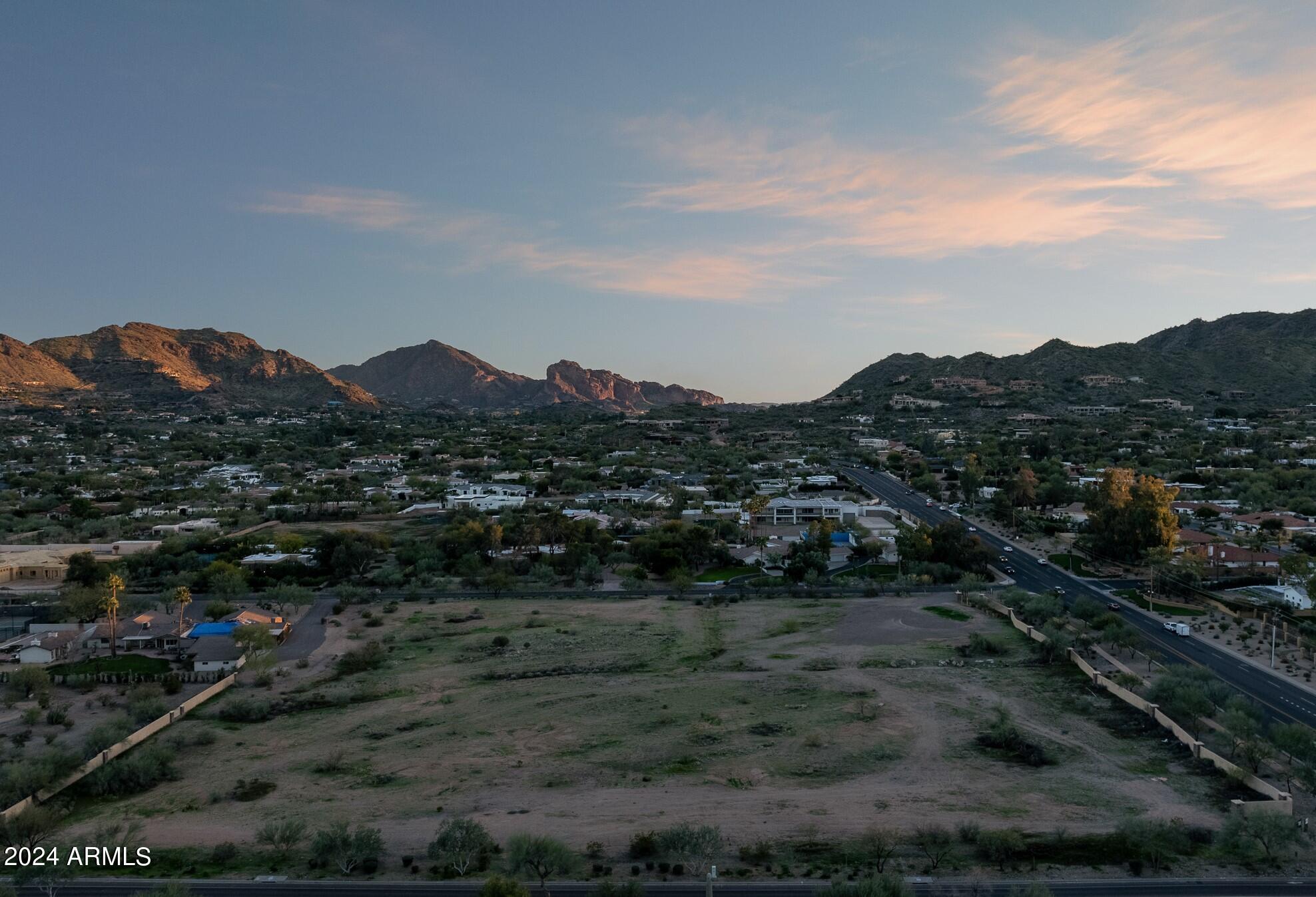 4801 E DOUBLETREE RANCH Road 1