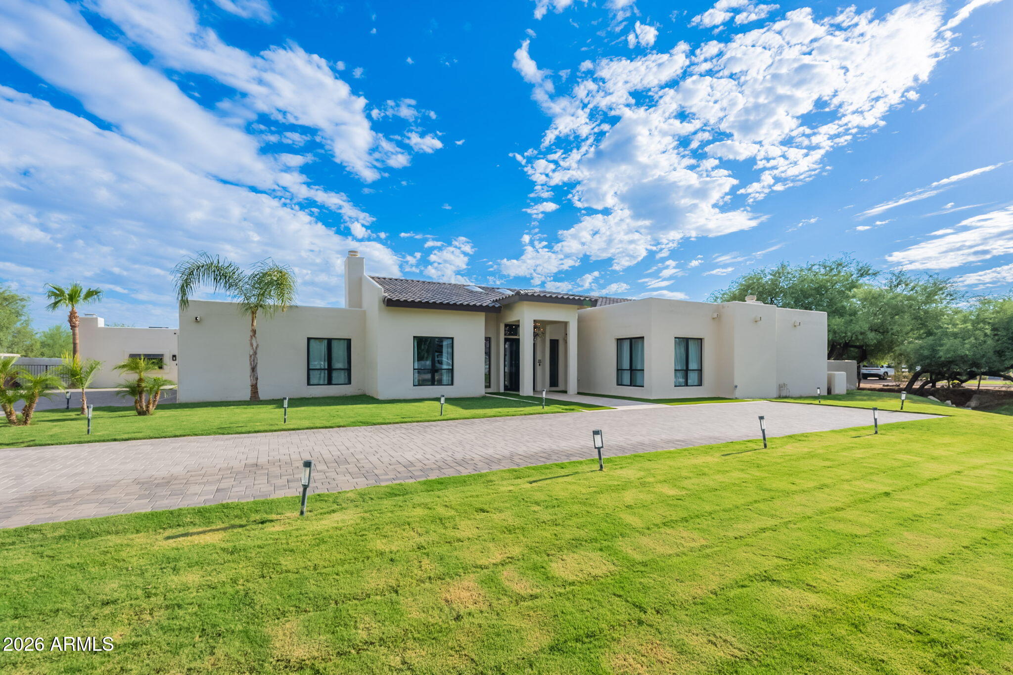 8701 E SUTTON Drive