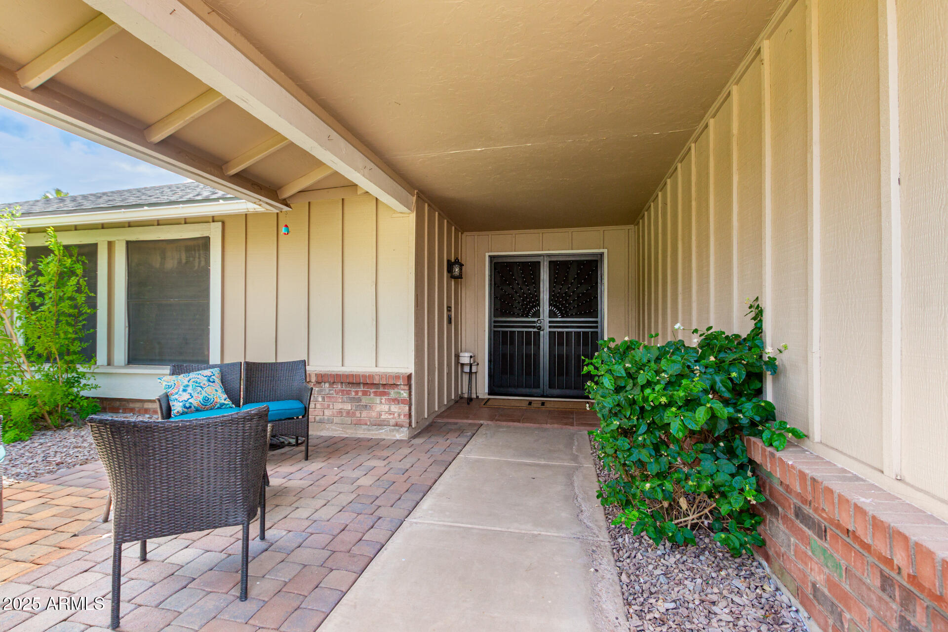 1107 W STOTTLER Drive