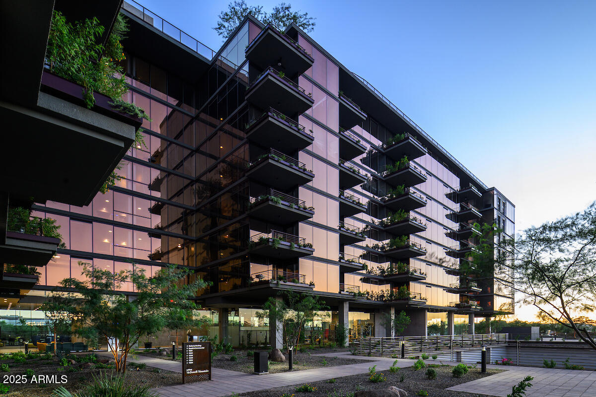 7230 E Mayo Boulevard 2006