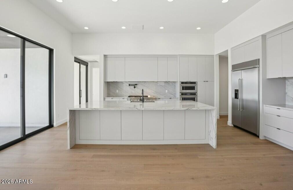 2331 E AQUARIUS Place