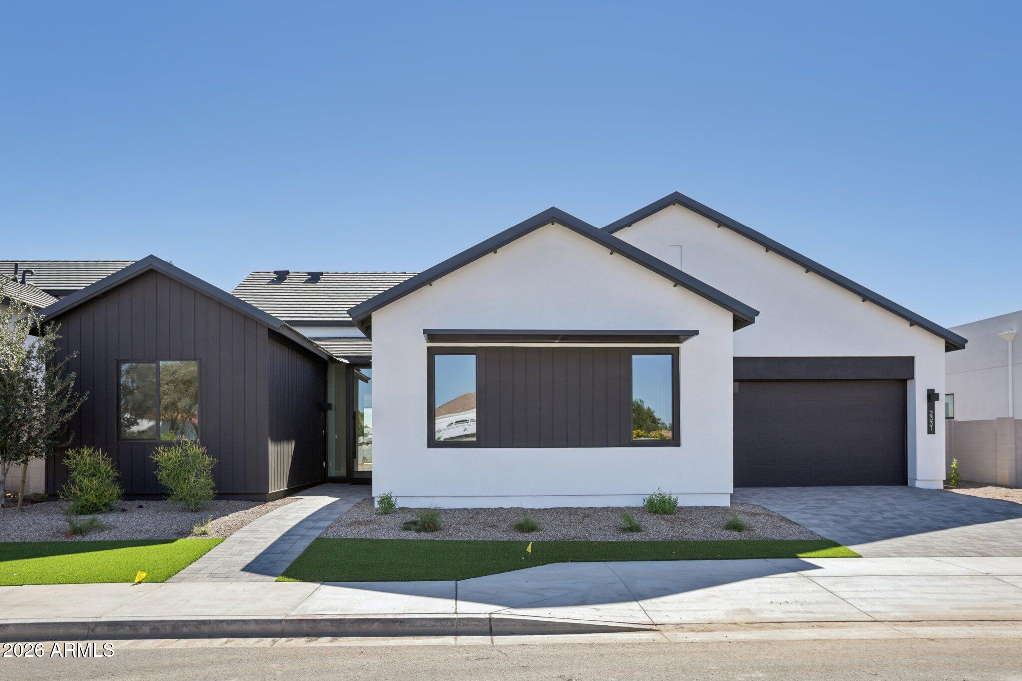 2331 E AQUARIUS Place